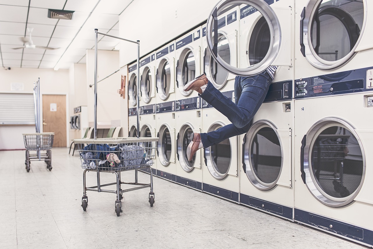 Hostels & bulk laundry